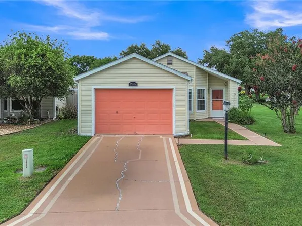 25345 Green Heron Dr, Leesburg, FL 34748