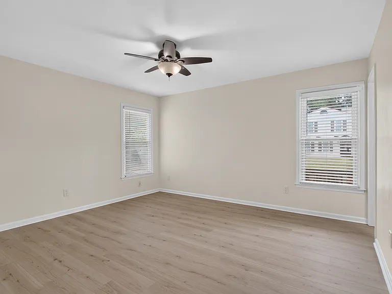 1901 Stillwood Ln — Photo 20