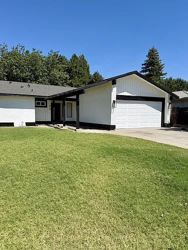 814 S Cindy St Photo 1 814 S Cindy St Photo 1