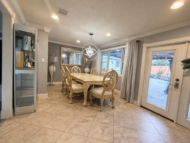 9770 Tappenbeck Dr — Photo 5