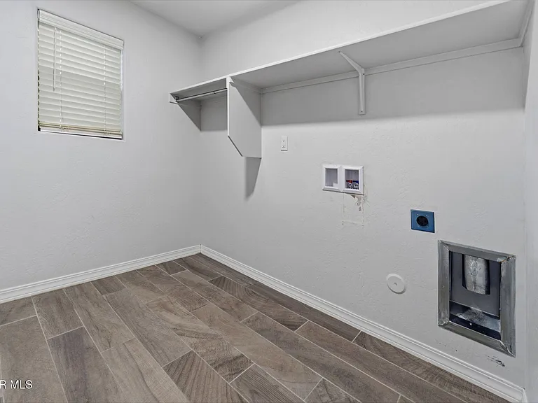 917 Airship Pl — Photo 28