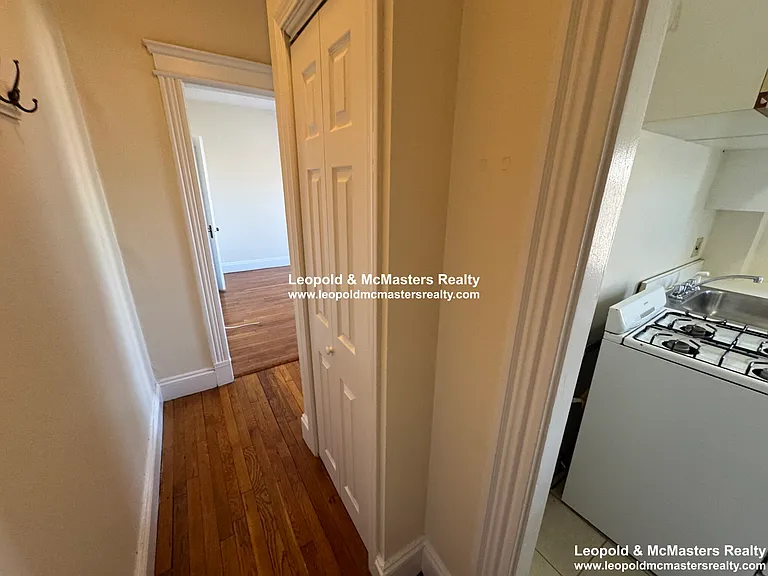 1124 Commonwealth Ave — Photo 10