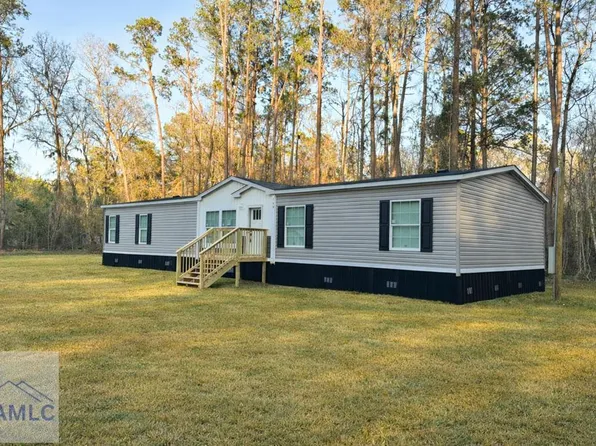 160 8th St, Meldrim, GA 31312