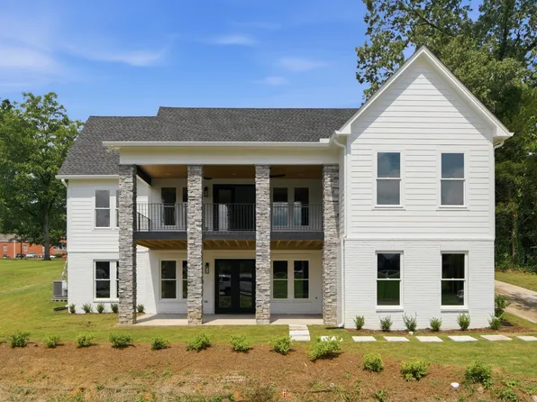 721 2nd St, Helena, AL 35080