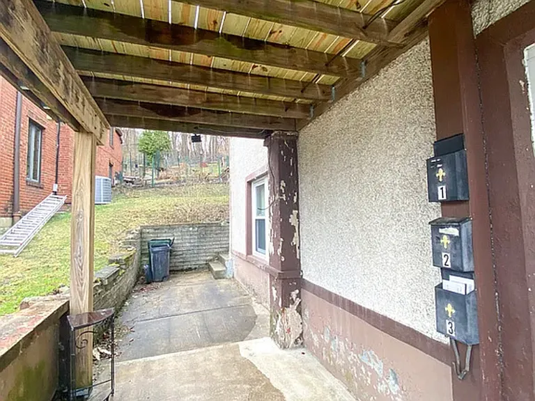 130 E Crafton Ave #3 — Photo 17
