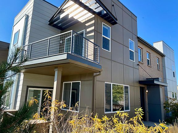 covered patio & balcony