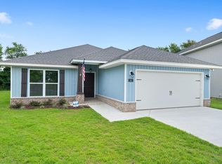 63 Pfitzer Ct, Defuniak Springs, FL 32433