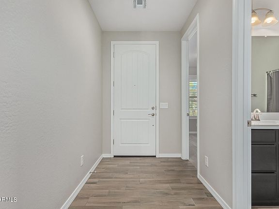 5th image of 16812 W BETH Drive