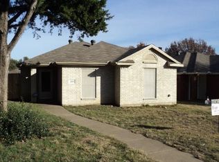 310 Bryant Ln, Cedar Hill, TX 75104