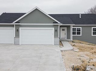 409 Ridge Ct, Orfordville, WI 53576
