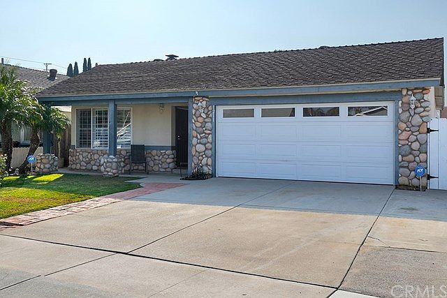 1st image of 1211 N Mosswood Dr
