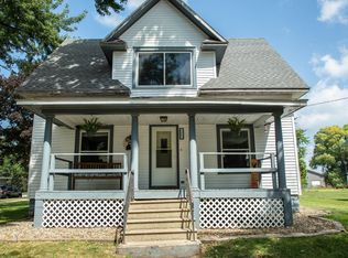 222 8th St, Allison, IA 50602