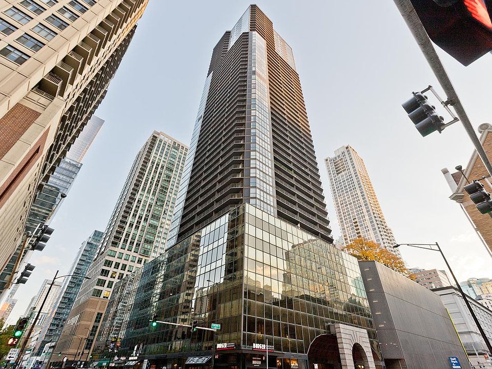 1st image of 12 E Ontario St #2506