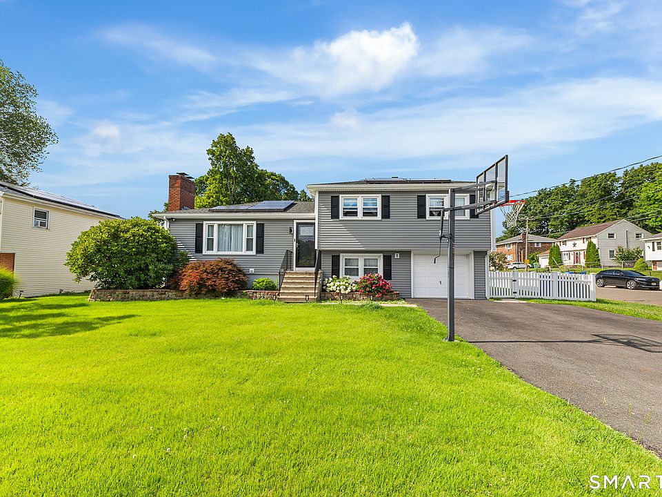 1st image of 35 Wedgewood Drive