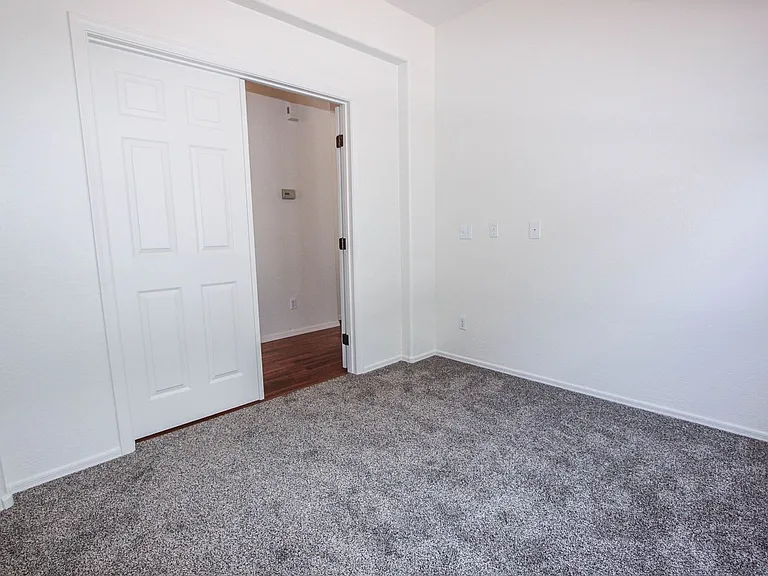 607 N Cortina St — Photo 9