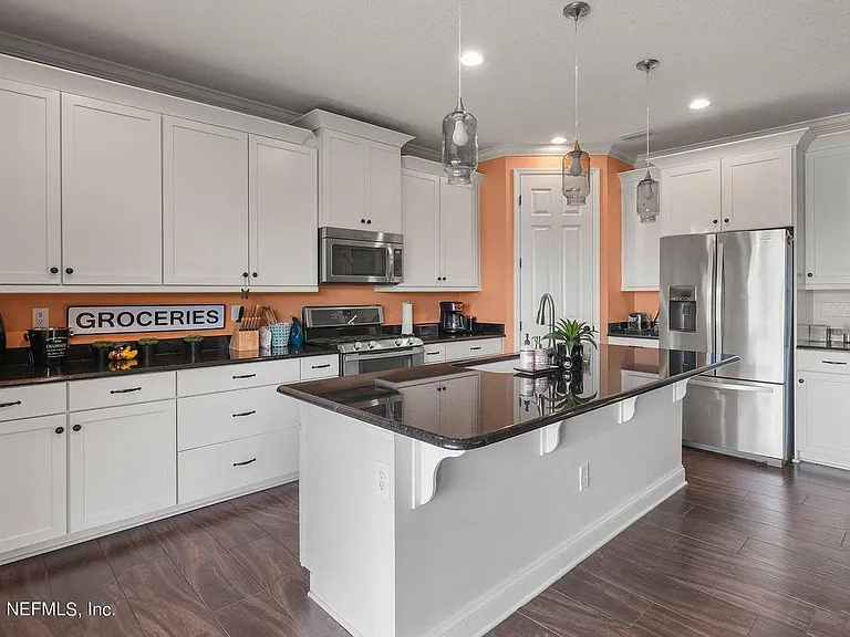 41 Crawford Ct — Photo 4