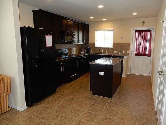 5th image of 9301 Sandyford Ct