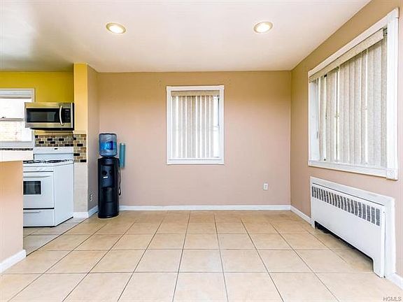 3rd image of 3523 Edson Ave