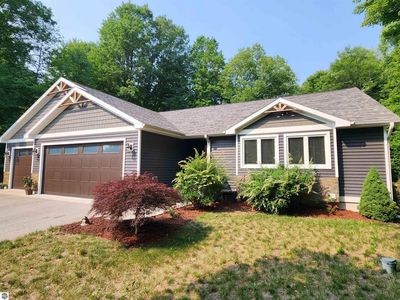 3364 Inland Oaks Dr S, Interlochen, MI, 49643