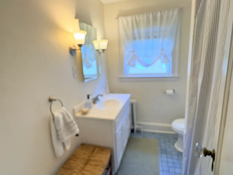 94 Quaker Ln S #2 — Photo 1