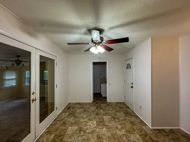726 Dandridge Dr — Photo 8