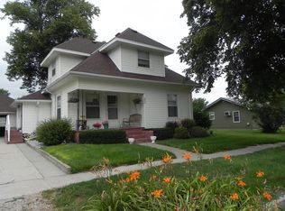 806 N Stanwick St, Palmer, NE 68864