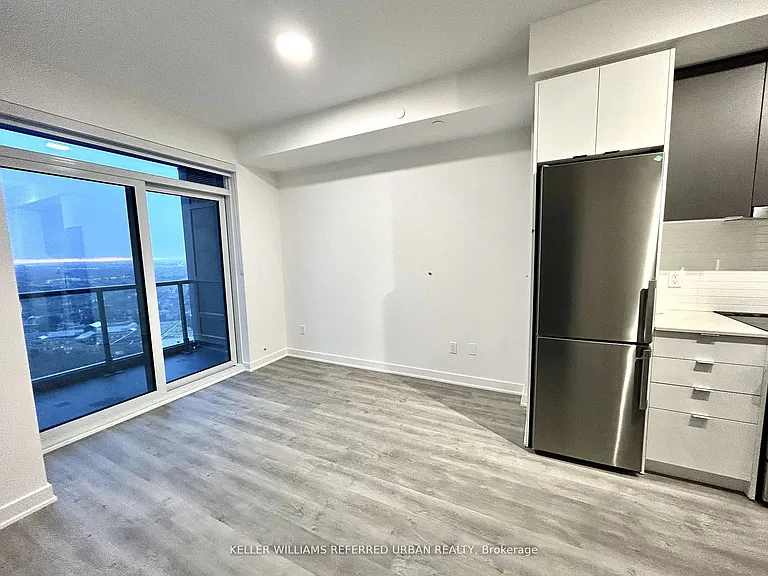 50 Upper Mall Way #B-2304 — Photo 7