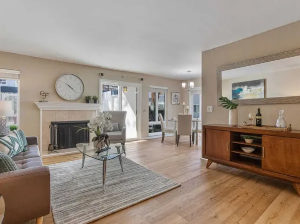 1041 Shell Blvd APT 4, Foster City, CA 94404