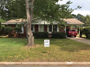 23 Sun Valley Rd, Little Rock, AR 72205