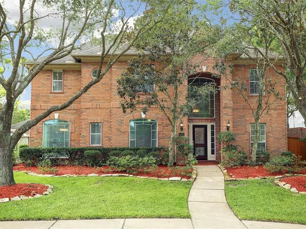 3323 Scenic Elm St, Houston, TX 77059