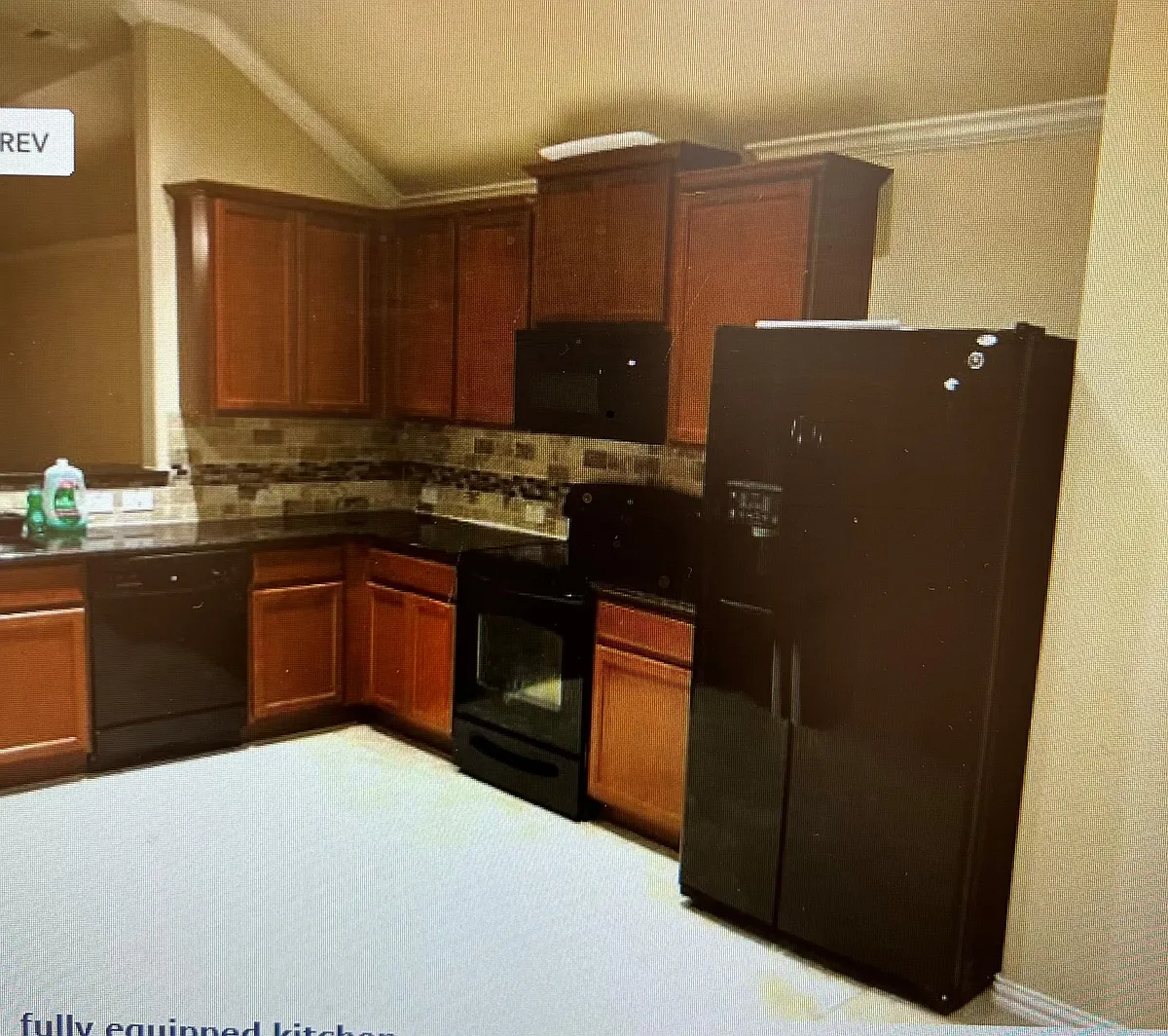 Building Photo - 728 Olaf Dr