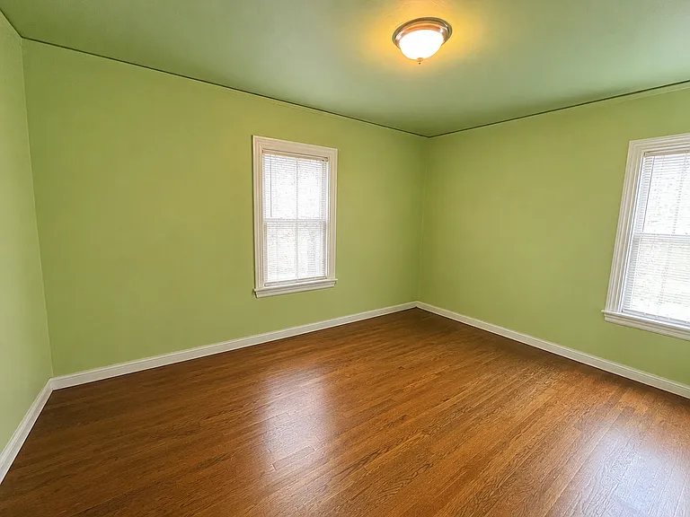 3000 Morcom Ave — Photo 2
