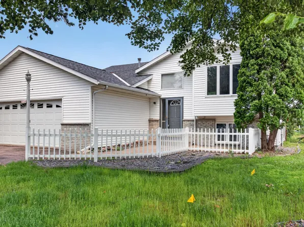 18334 Echo Dr, Farmington, MN 55024