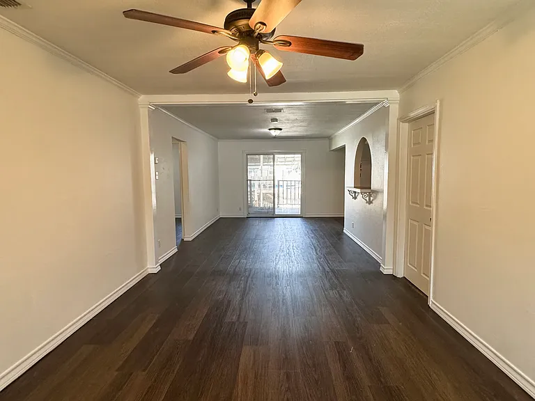 746 Lansdown Dr — Photo 8