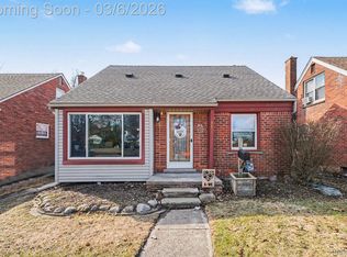 112 Brentwood St, Inkster, MI 48141