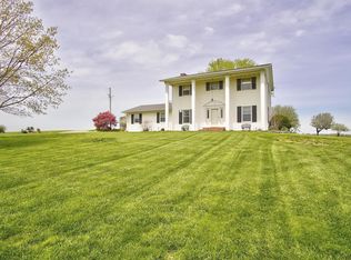 11063 E Aster Rd, Saint Jacob, IL 62281