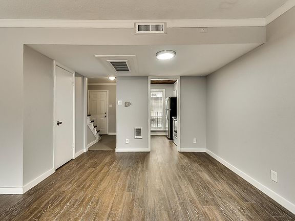 3rd image of 4330 Bowser Ave APT 105