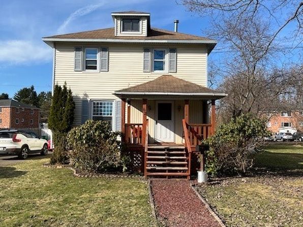 62 Maple Ave, Springville, NY 14141
