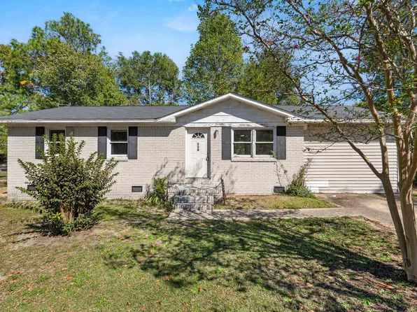 228 Oakglenn Dr, Gaston, SC 29053