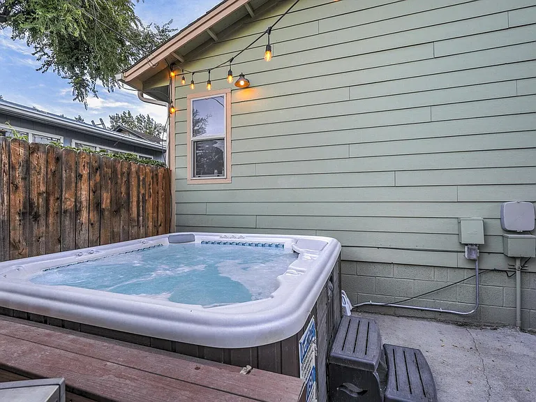 Hot tub
