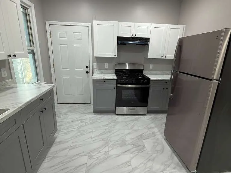 190 Fulton St #2 — Photo 1