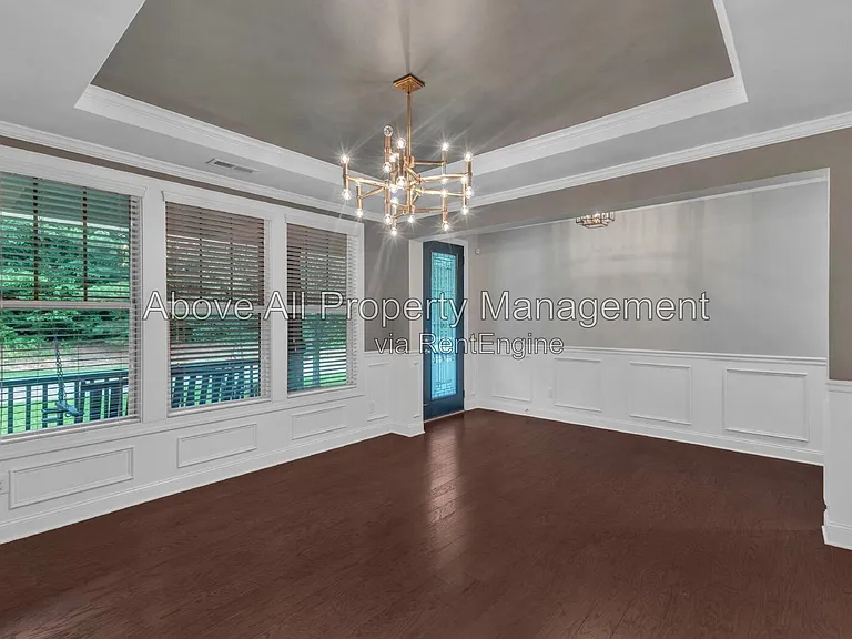 8313 Henderson Rd — Photo 11