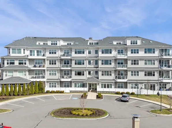 71 Greenwood Ave Unit 202, Swampscott, MA 01907