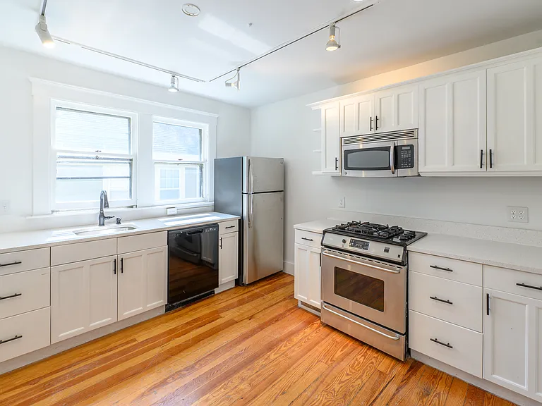 155 Mansfield St #2A — Photo 7