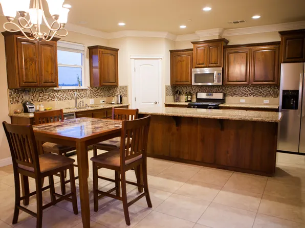 (undisclosed Address), Redding, CA 96003