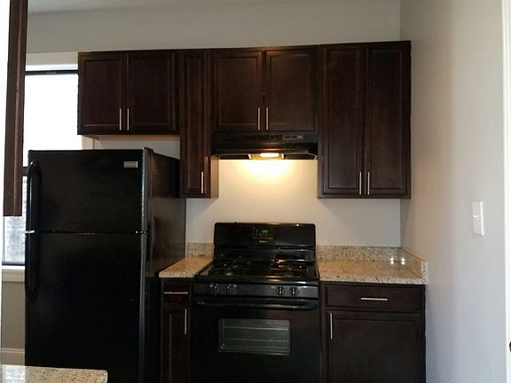 3rd image of 1307 E 72nd Pl