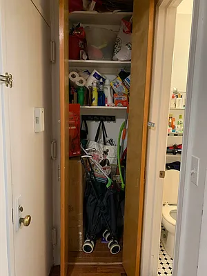 Rented by Voro, LLC | media 18