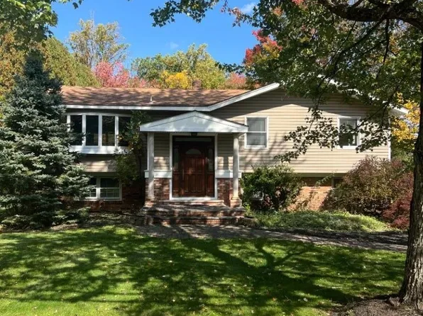 12 Mountainside Dr, Randolph Twp., NJ 07869