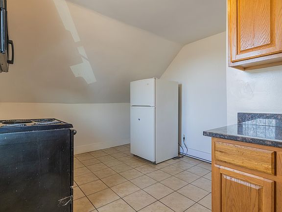 4th image of 34 Bowdoin St APT 3