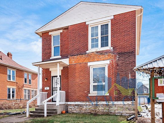 3rd image of 879 Sullivant Ave